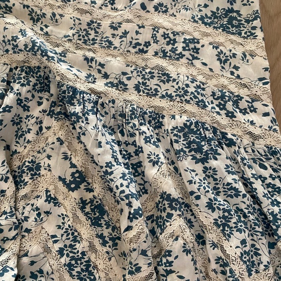 FREE PEOPLE WHITE TEAL MIDI FLORAL PRINT PATTERN / LACE DRESS SIZE EXTRA SMALL - Picture 4 of 7